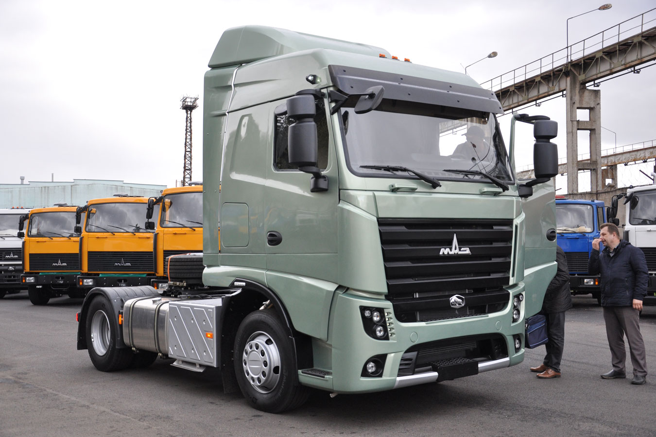 МАЗ выпустил первый серийный грузовик класса Евро-6