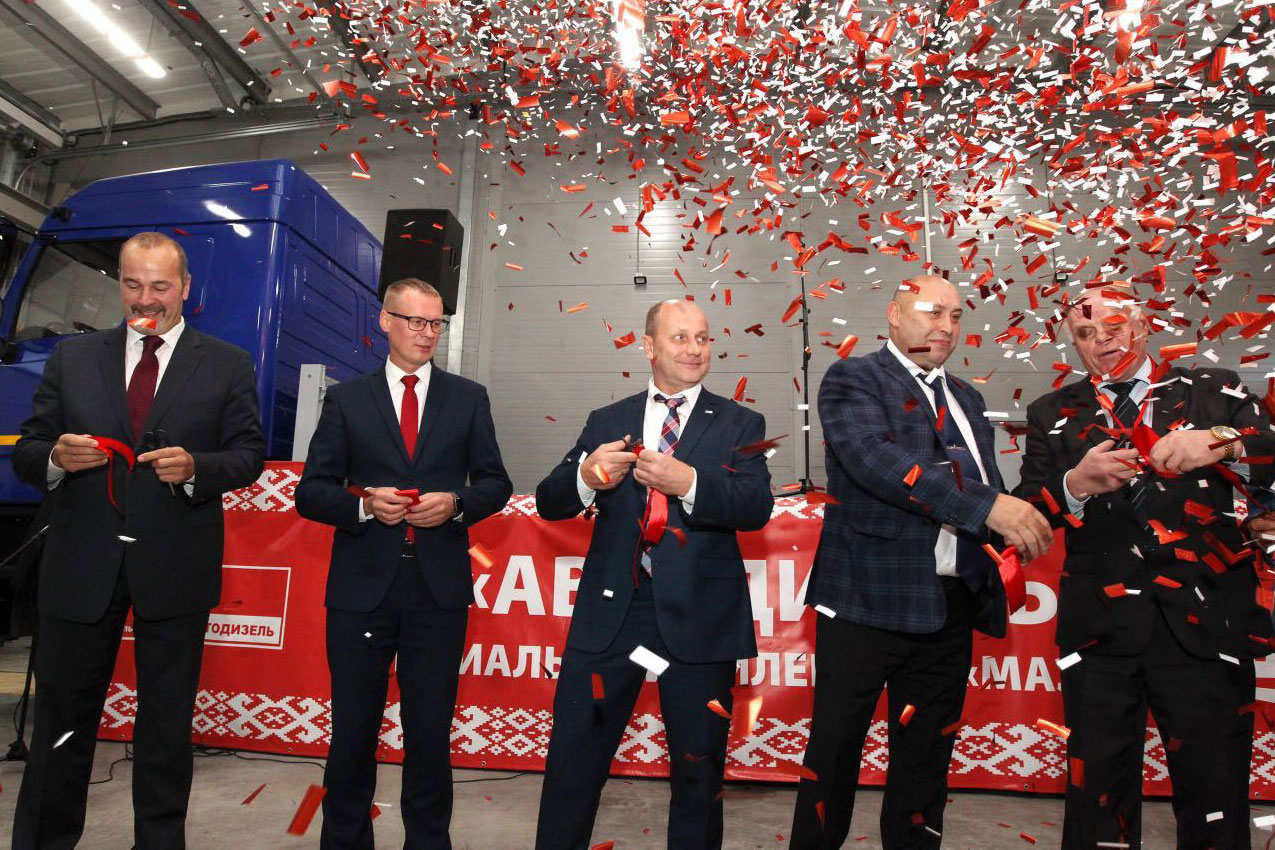 В Ярославле открыли первый дилерский центр МАЗ