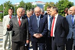 Технику МАЗ оценила делегация из Молдовы во главе с президентом
